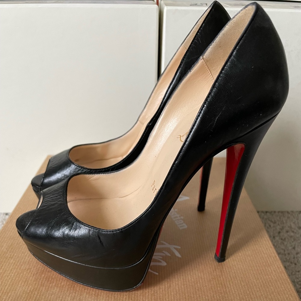 CHRISTIAN LOUBOUTIN BLACK PEEP TOE